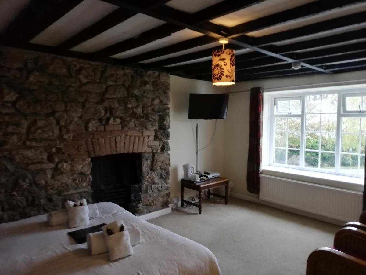 Parsonage Farm Inn Saint Florence Εξωτερικό φωτογραφία